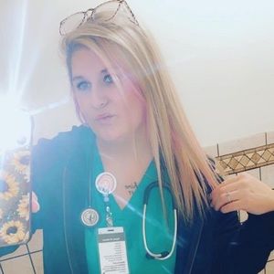 Meet your Posher, Katelyn